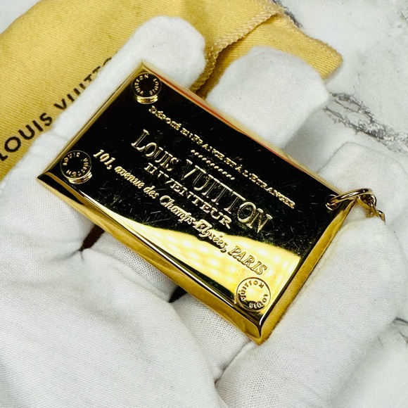 EUC Louis Vuitton Gold-Toned Inventeur Mirror Bag Charm - Picture 6 of 12